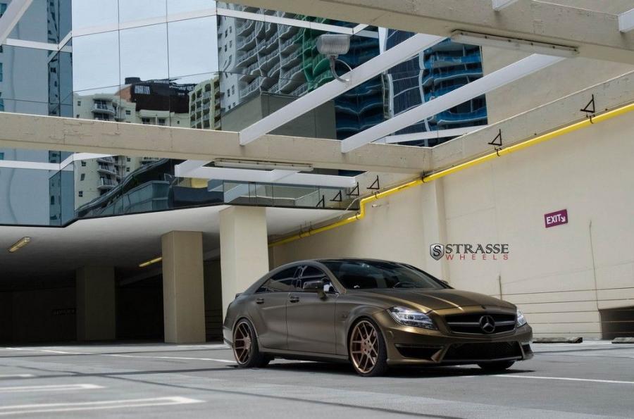 Mercedes-Benz CLS63 AMG by Strasse Wheels 2014 года  (фото 4 из 11)